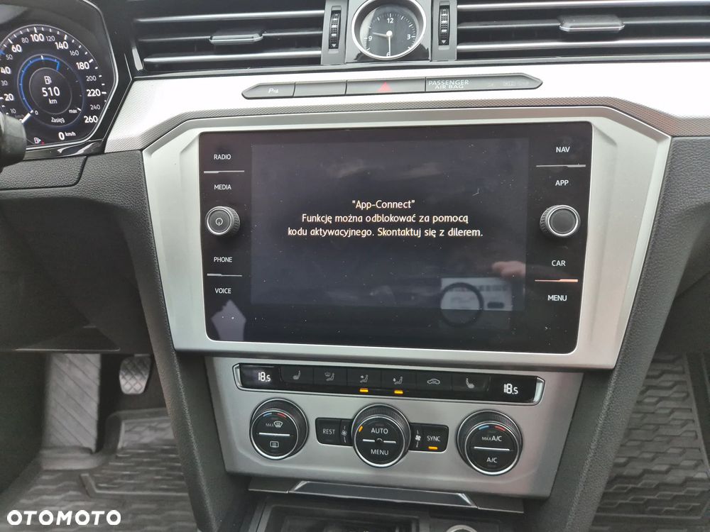 Volkswagen Passat 1.4 TSI BMT ACT Comfortline - 24