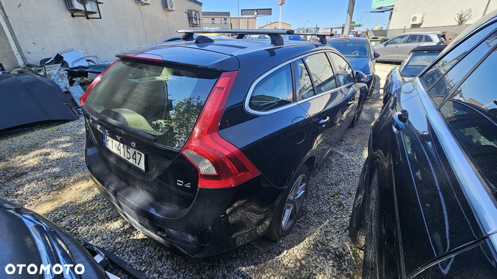 Volvo V60 D4 Geartronic Summum - 3