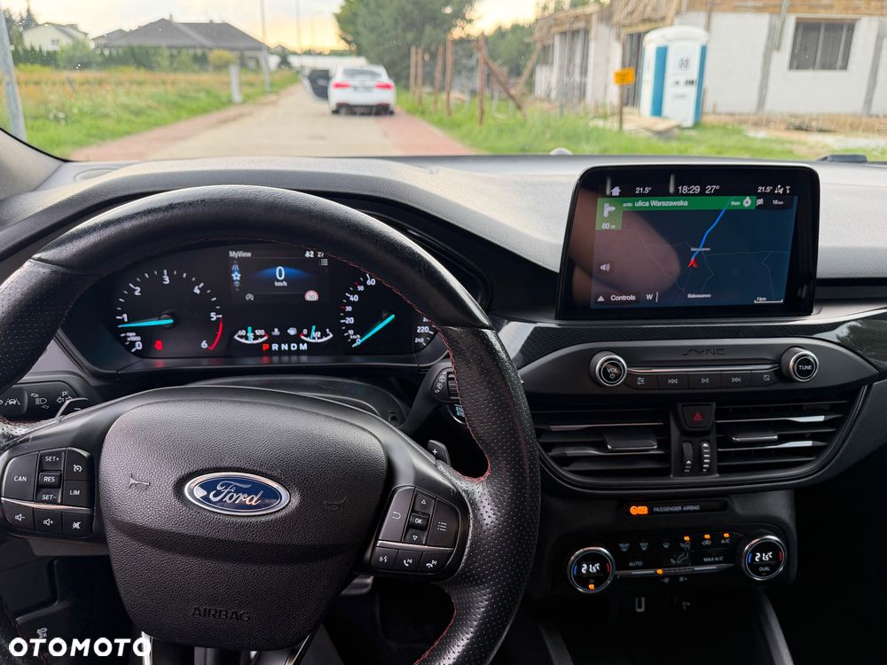 Ford Focus 1.5 EcoBlue ST-Line - 10