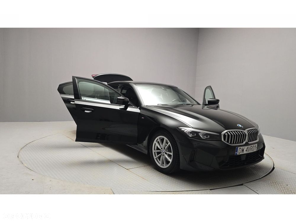 BMW Seria 3 320d xDrive mHEV M Sport - 14