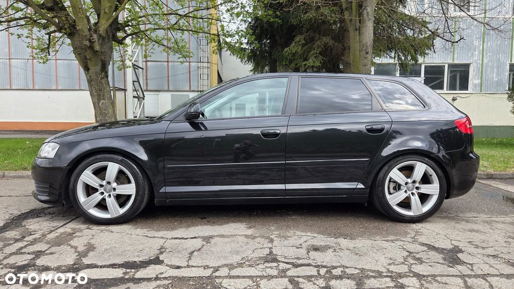 Audi A3 Sportback - 6