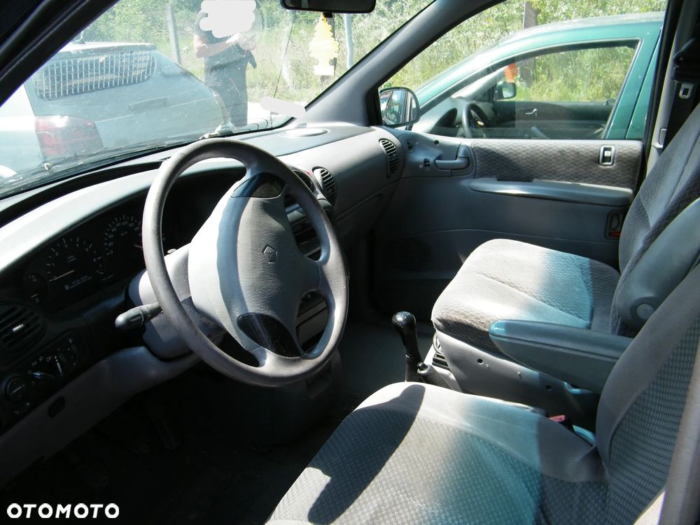 Chrysler Voyager III (95-00r.) 2.0 B 133KM silnik ECB skrzynia DDF - 5 SPD lakier PCNQCN. Cały na części - 6