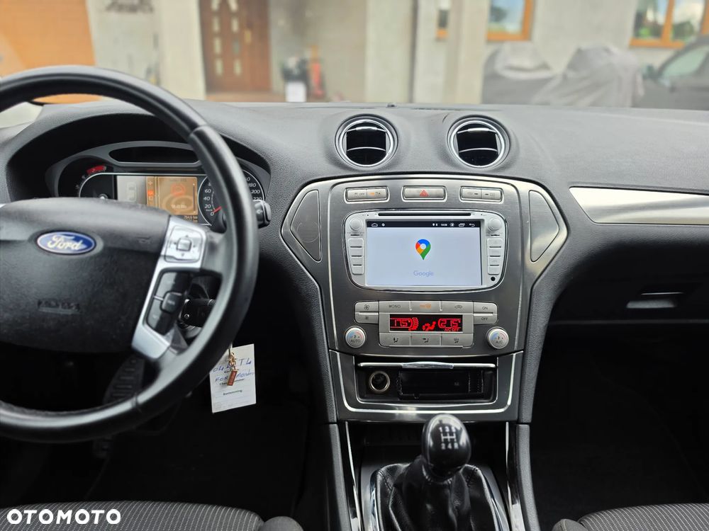 Ford Mondeo - 28