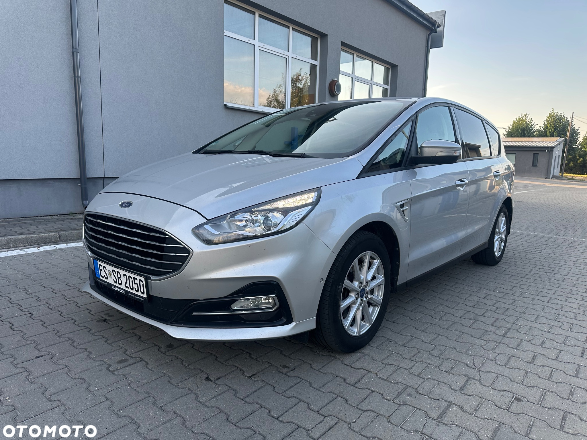 Ford S-Max 2.0 EcoBlue Titanium - 23