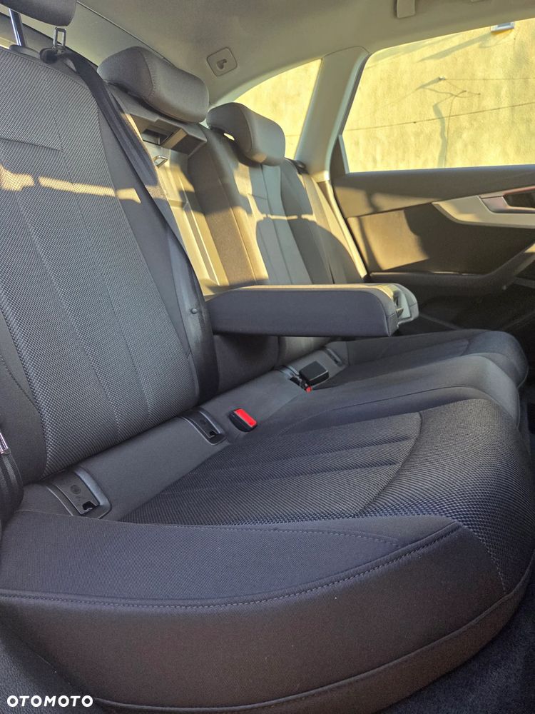 Audi A4 Avant 40 TDI mHEV Quattro Advanced S tronic - 17
