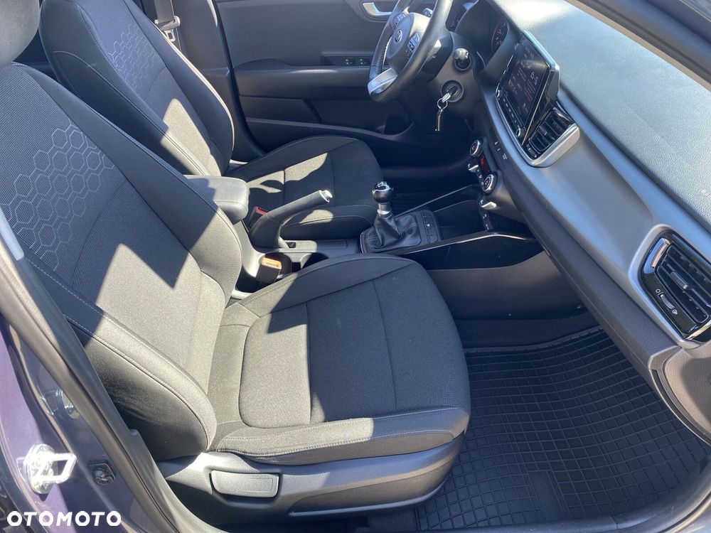 Kia Rio - 15