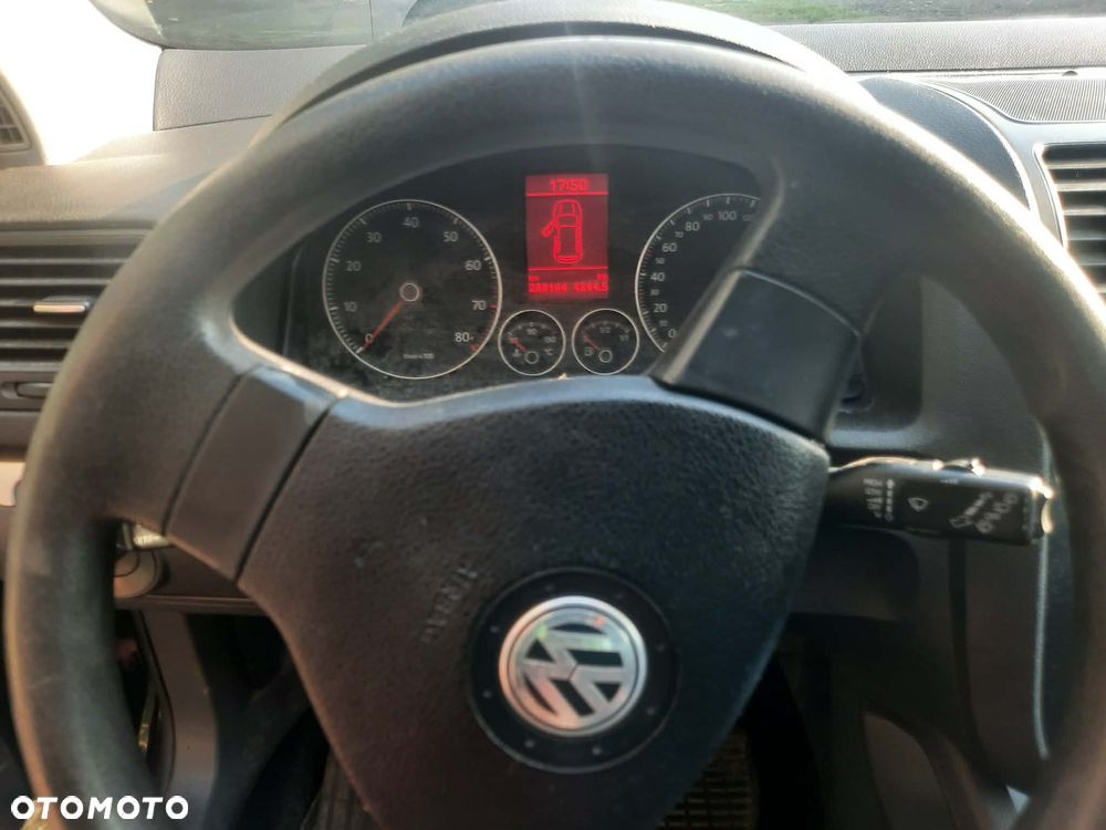 Volkswagen Golf 1.6 Q-Line - 8