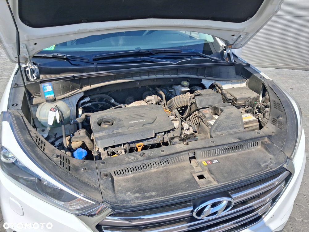 Hyundai Tucson 1.7 CRDI BlueDrive Premium 2WD DCT - 32