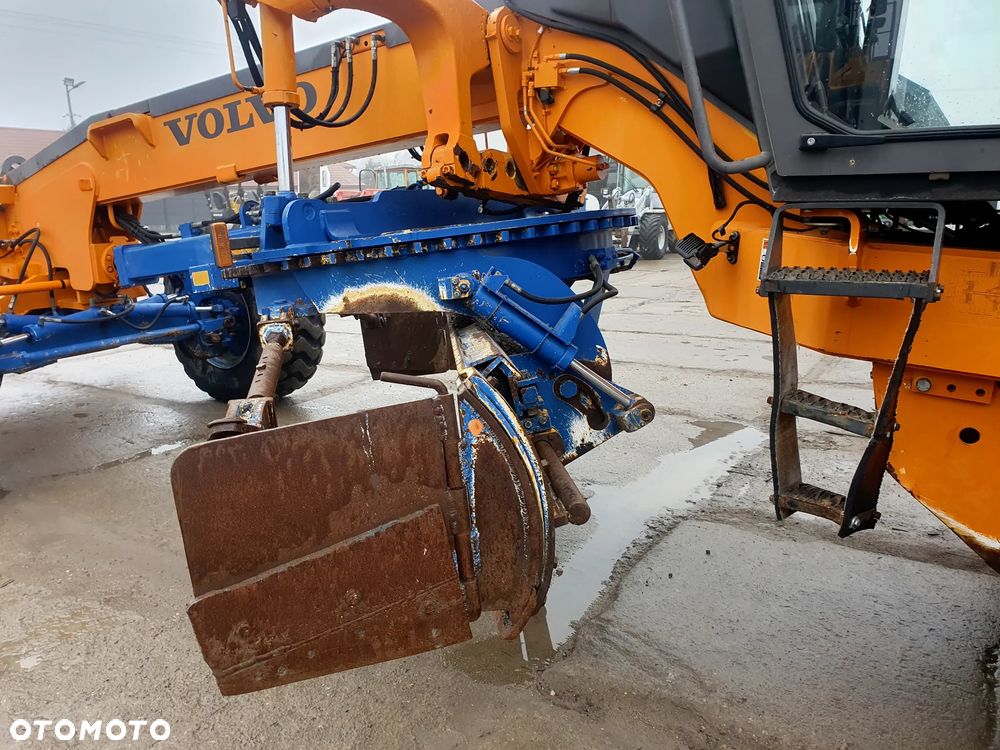 Volvo G720B - 17