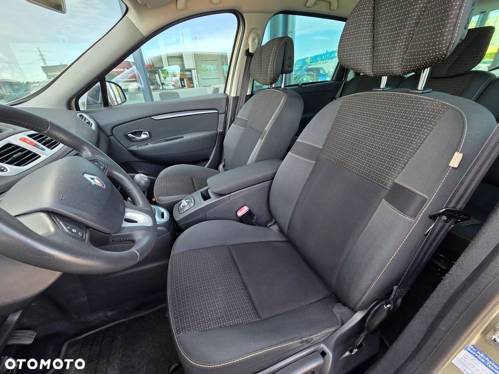 Renault Scenic TCe 130 Luxe - 17