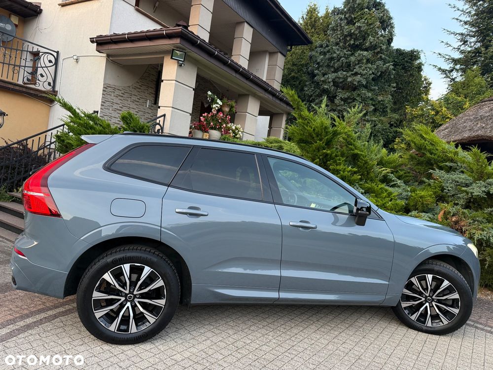 Volvo XC 60 B4 D Plus Dark - 9