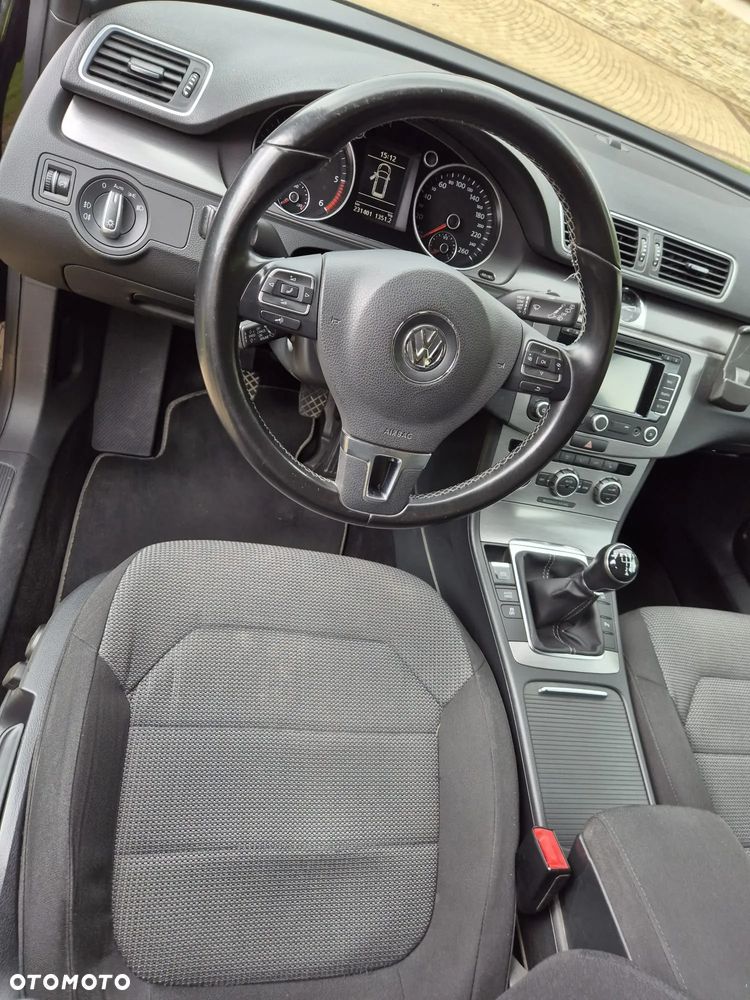 Volkswagen Passat Variant 2.0 TDI BlueMotion Technology Comfortline - 14