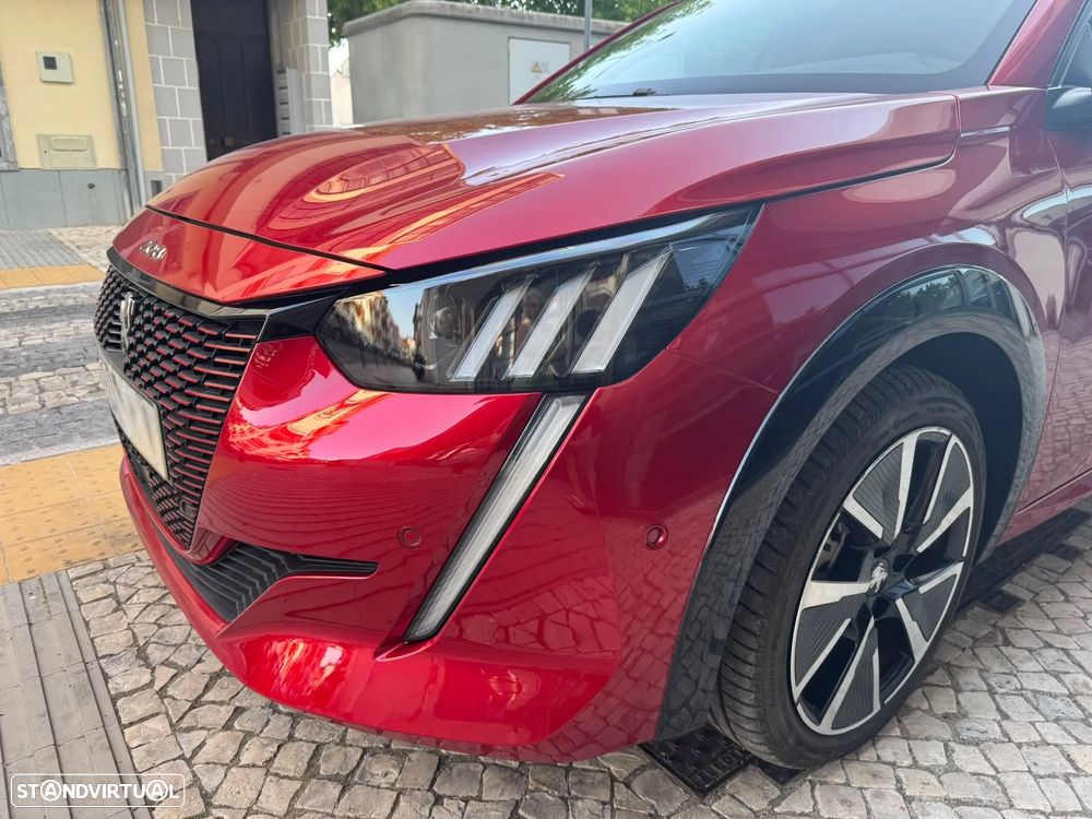 Peugeot 208 - 2