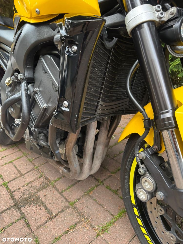 Yamaha FZ - 14