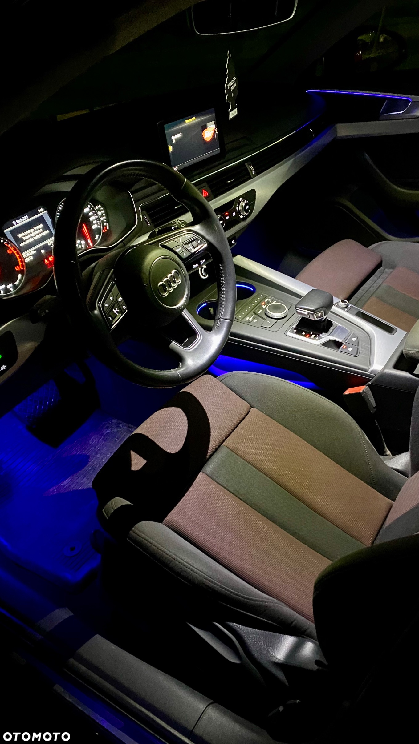 Audi A4 2.0 TDI S tronic - 8