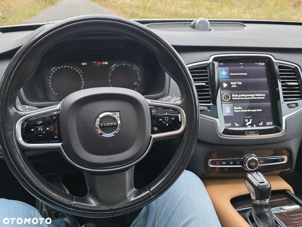 Volvo XC 90 - 20