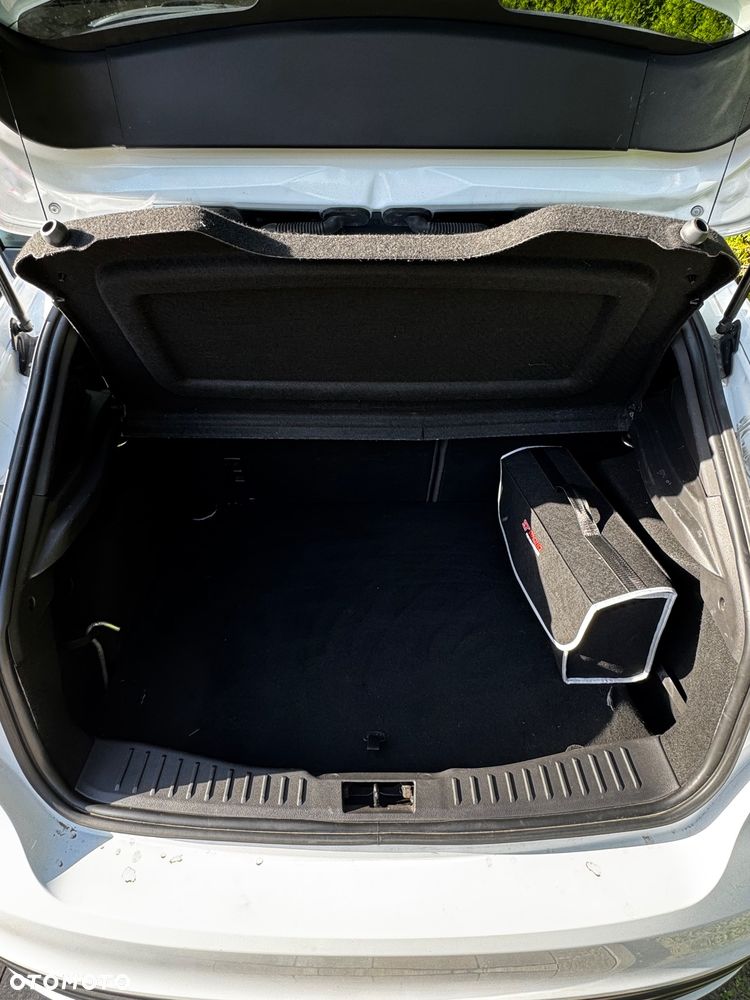 Ford Focus 2.0 EcoBoost ST - 24