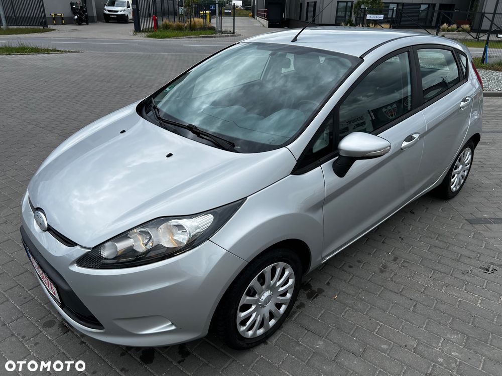 Ford Fiesta 1.25 Ambiente - 12