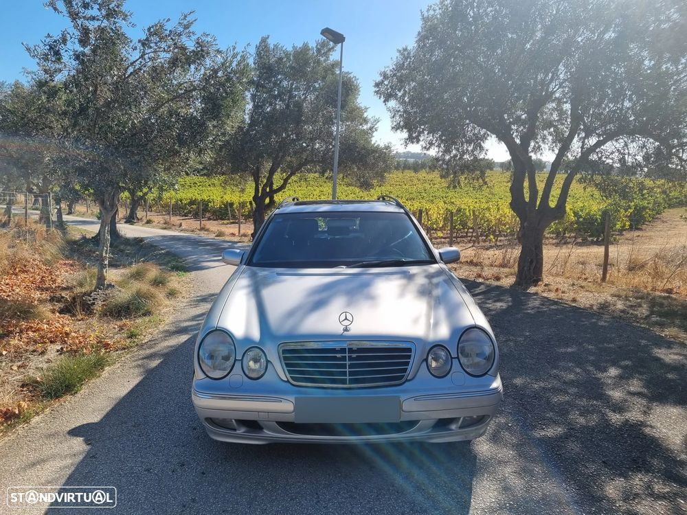 Mercedes-Benz E 200 - 7