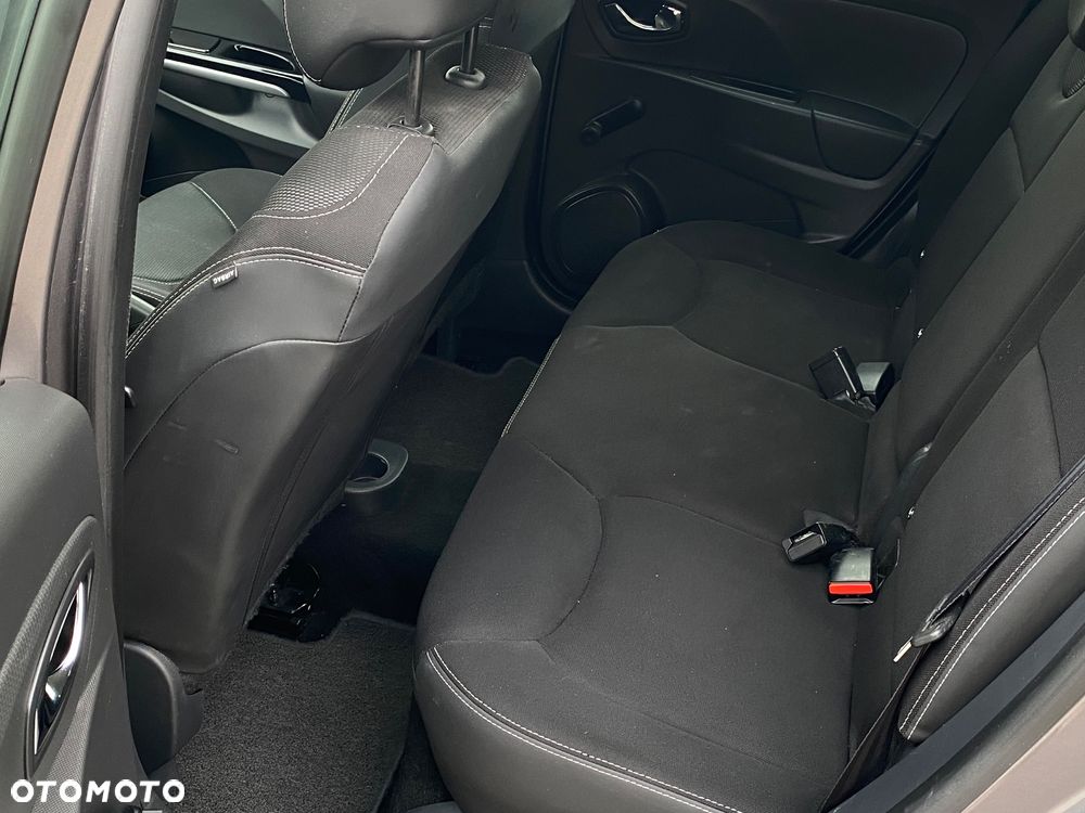 Renault Clio 0.9 TCe Business - 12