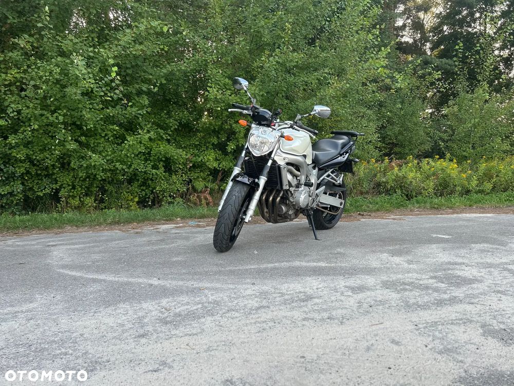 Yamaha FZ6 - 6