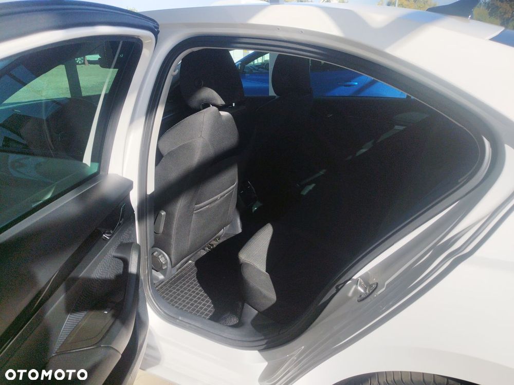 Skoda Octavia 1.5 TSI e-Tec Ambition DSG - 8