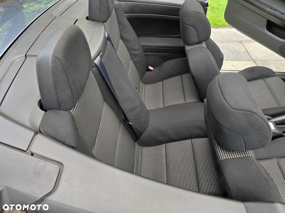 Peugeot 307 CC 1.6 - 37