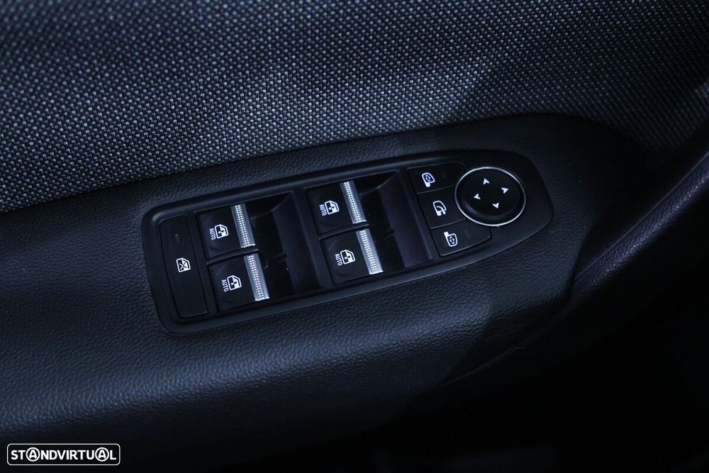 Renault Captur - 28