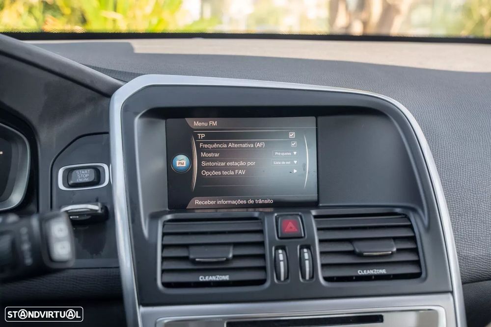 Volvo XC 60 2.0 D3 Summum Geartronic - 9