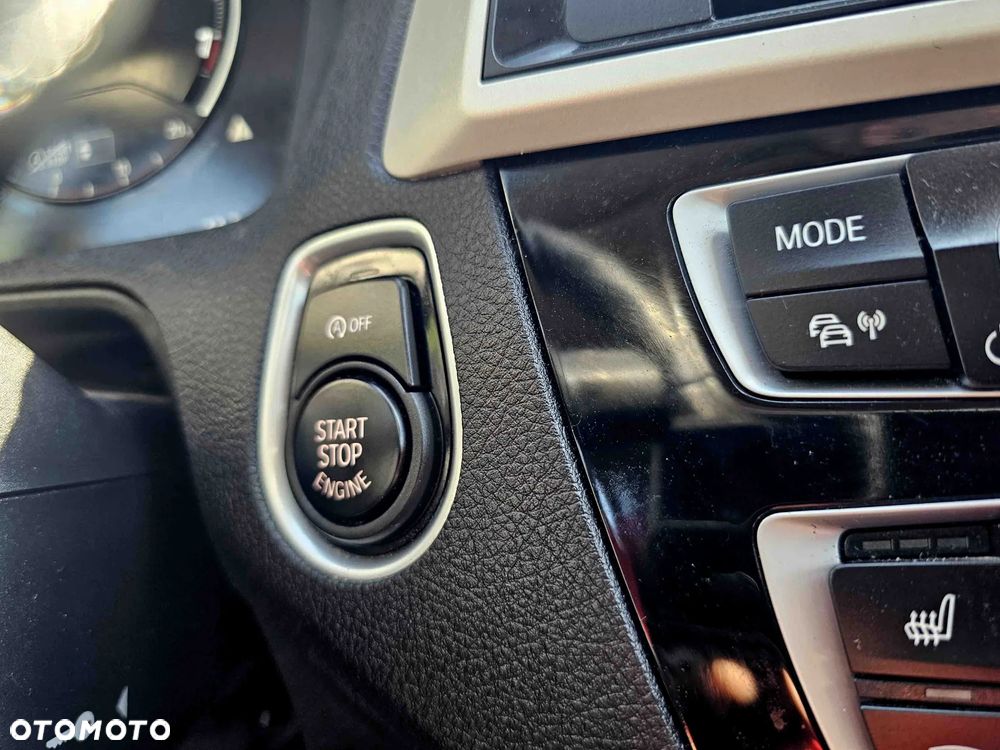 BMW Seria 1 118i Edition Metropolitan - 28