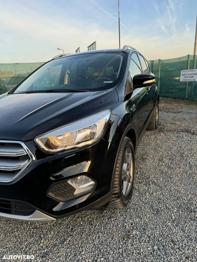 Ford Kuga 1.5 EcoBoost 2x4 Black & Silver - 13