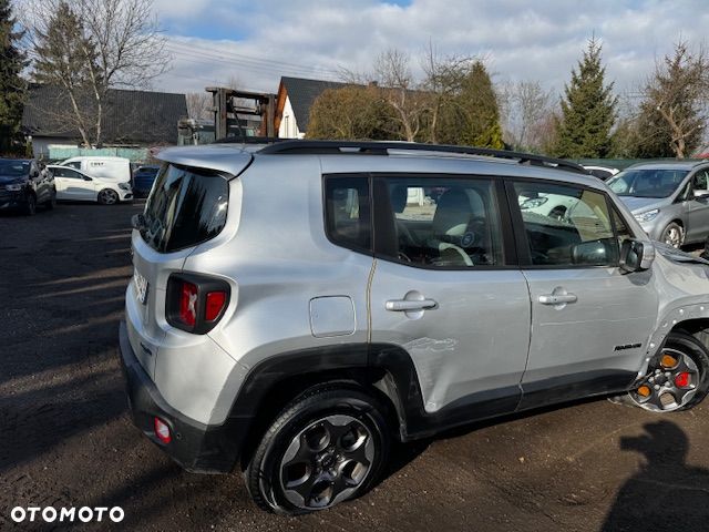 Jeep Renegade - 12