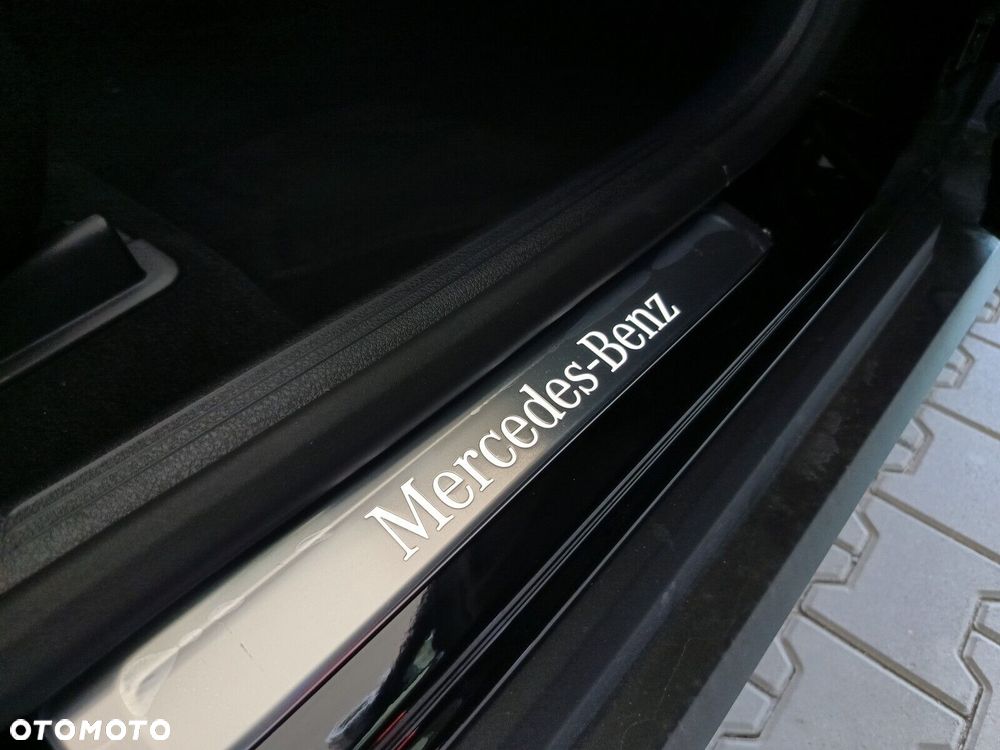 Mercedes-Benz GLC - 24