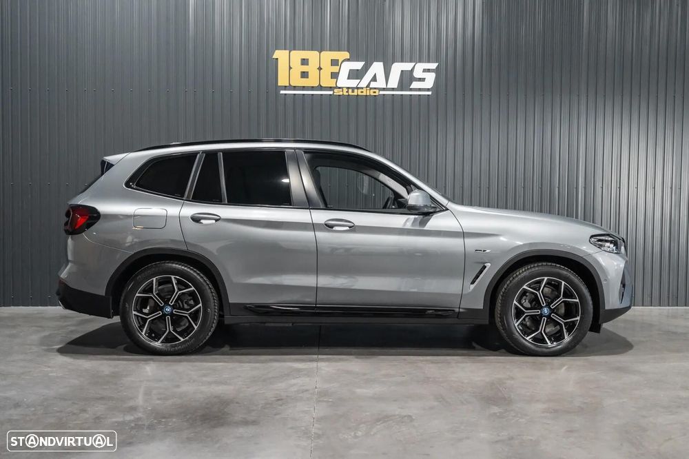 BMW X3 30 e xDrive xLine - 40