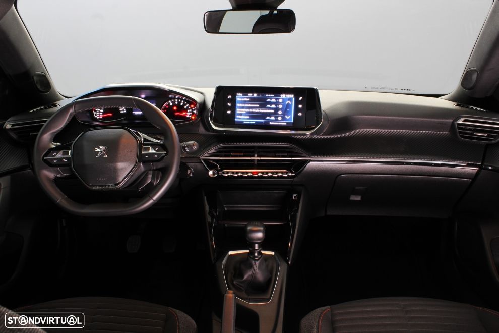 Peugeot 2008 1.2 PureTech Active Pack - 16