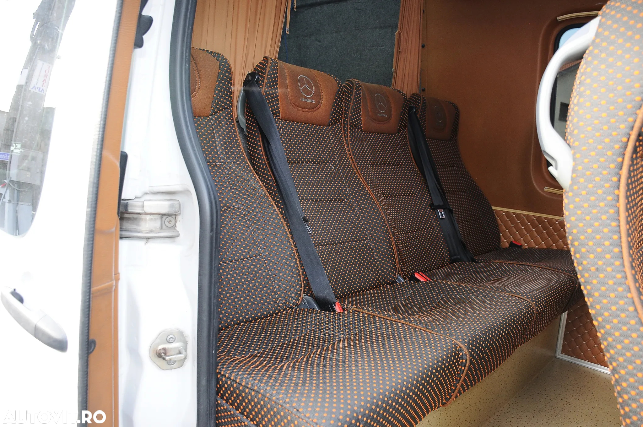 Mercedes-Benz Sprinter - 13