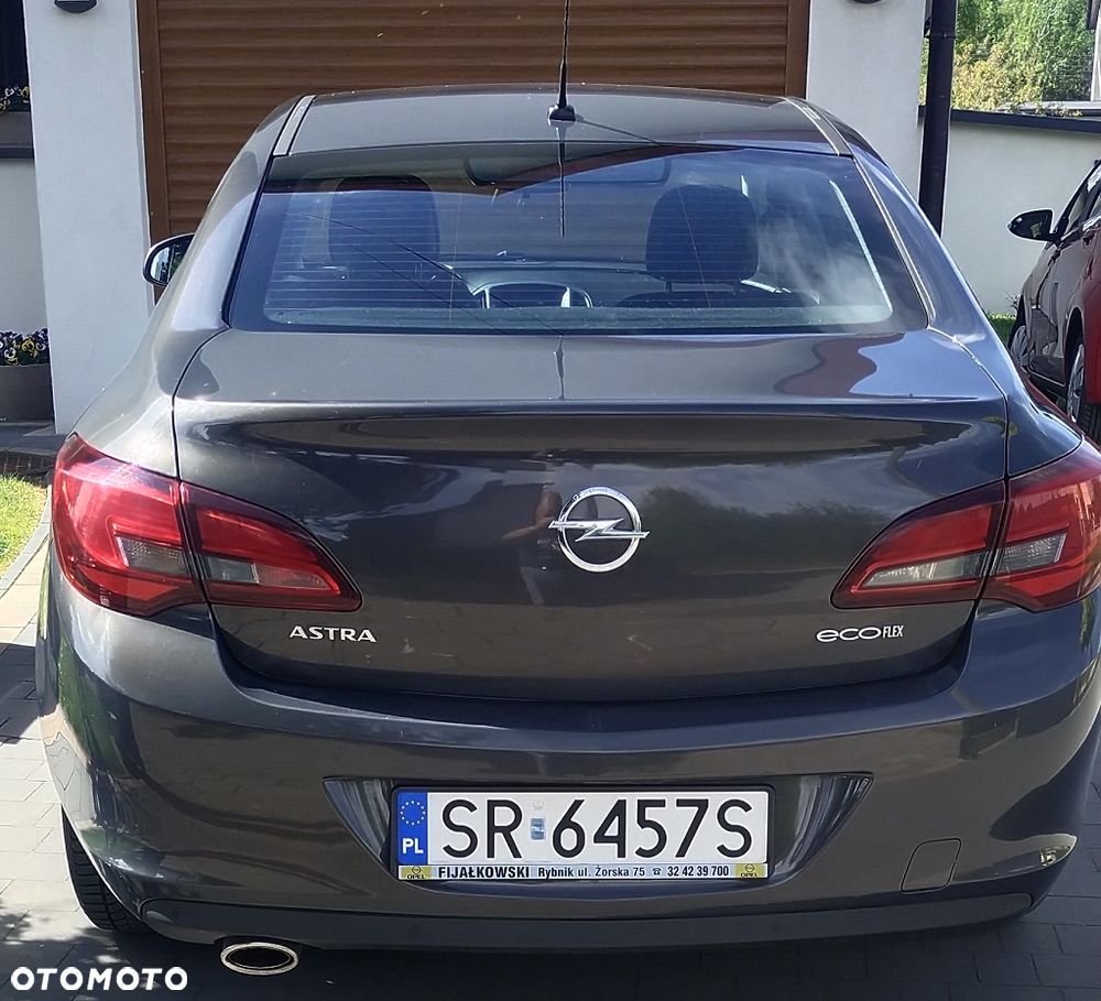 Opel Astra - 2