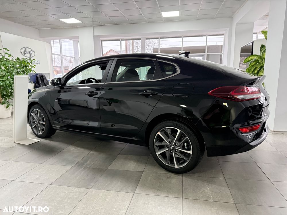 Hyundai i30 Fastback 1.5 T-GDI 140CP 7DCT MHEV Exclusive - 4