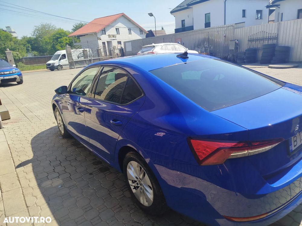 Skoda Octavia 2.0 TDI DSG Style - 3