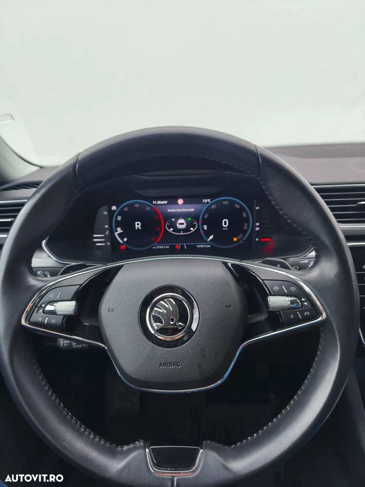 Skoda Superb 2.0 TDI 4x4 DSG Premium Edition - 31