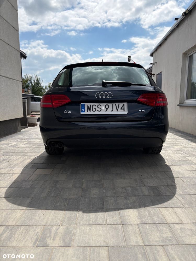 Audi A4 Avant - 6
