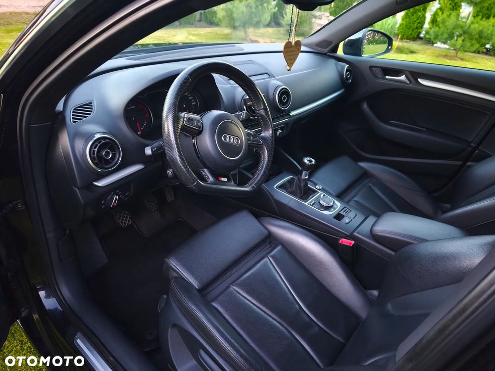 Audi A3 Sportback 2.0 TDI S line Sportpaket - 17