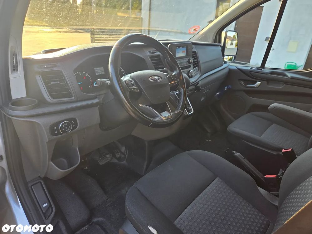 Ford Transit Custom - 11