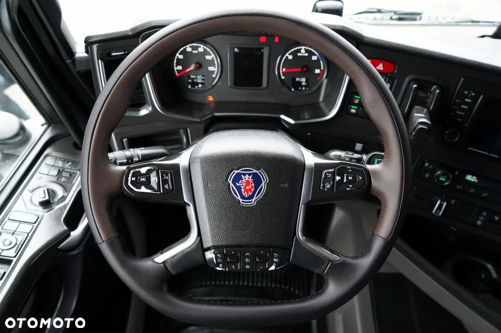 Scania R 520 / V8 / HYDRAULIKA /  RETARDER / KLIMATYZACJA POSTOJOWA / CAŁA NA PODUSZKACH  / EURO 6 - 26
