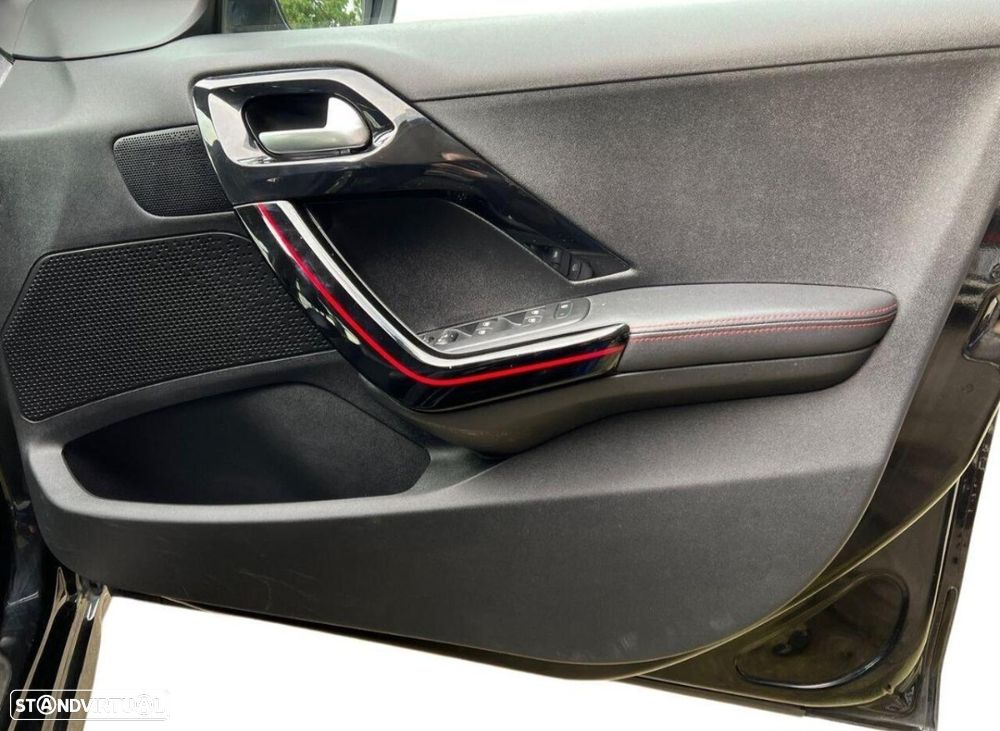 Peugeot 208 1.6 e-HDi Allure - 17