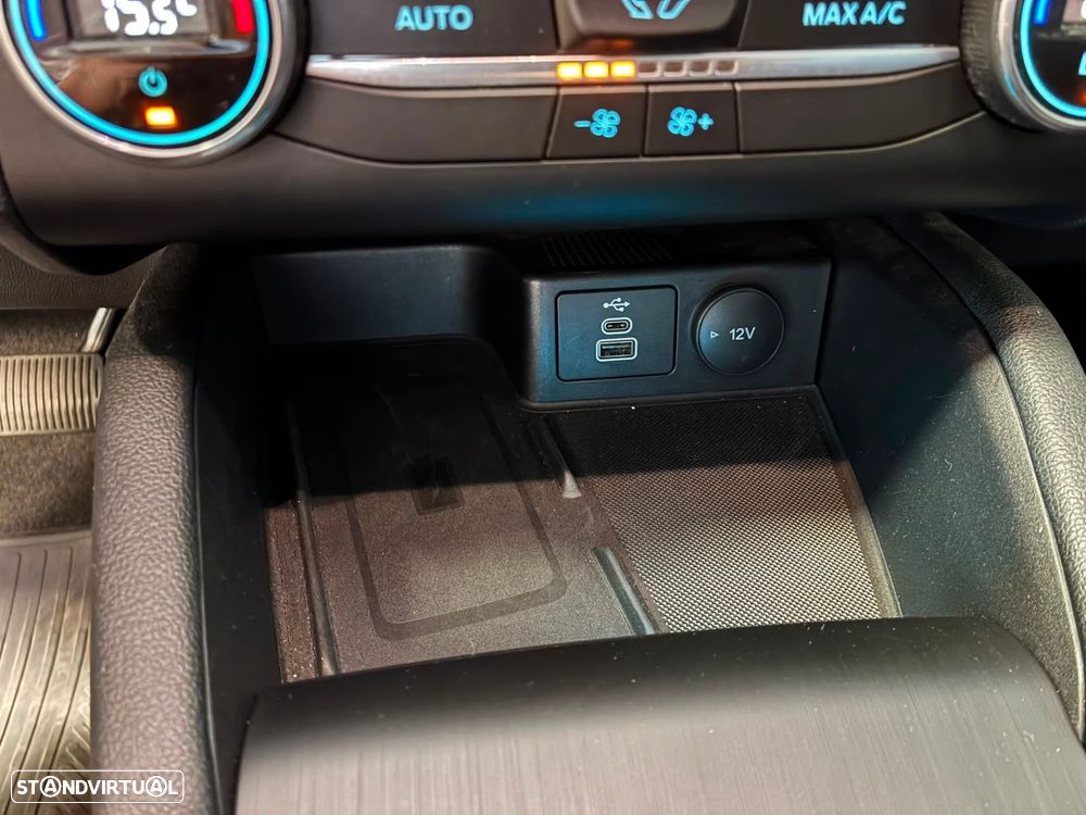 Ford Kuga 2.5 PHEV ST-Line - 32
