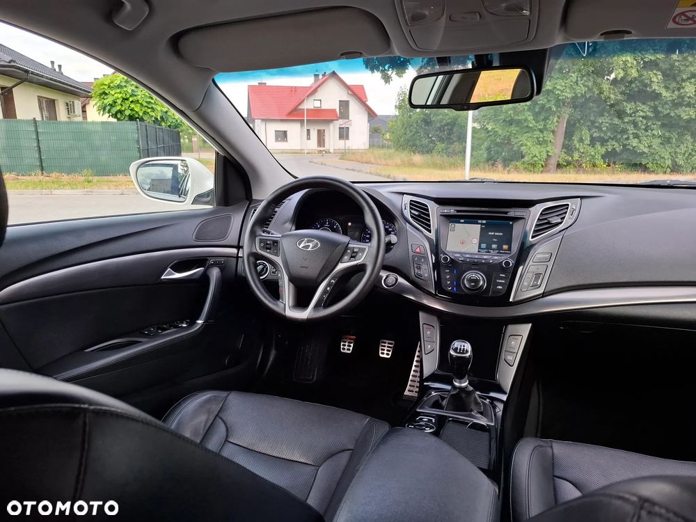 Hyundai i40 Kombi blue 1.7 CRDi Premium - 14