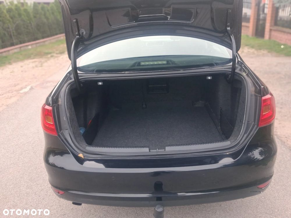Volkswagen Jetta 1.2 TSI Life - 13