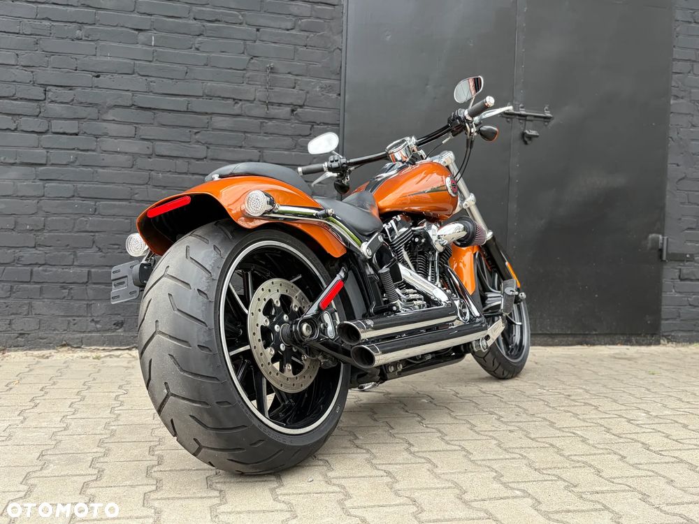 Harley-Davidson Softail Breakout - 2