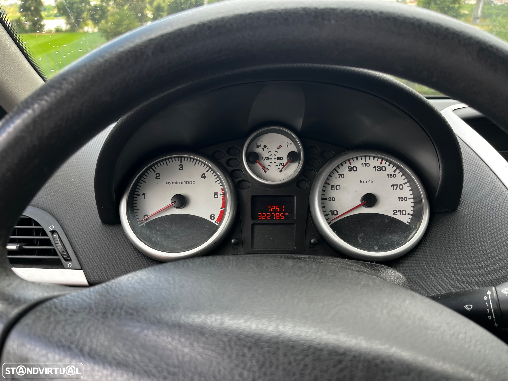 Peugeot 207 - 6